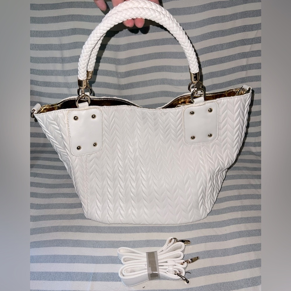 Fash Limited Large White and Gold Quilted convertible Crossbody Bag